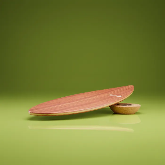 Balance Board auf Kork-Halbkugel
